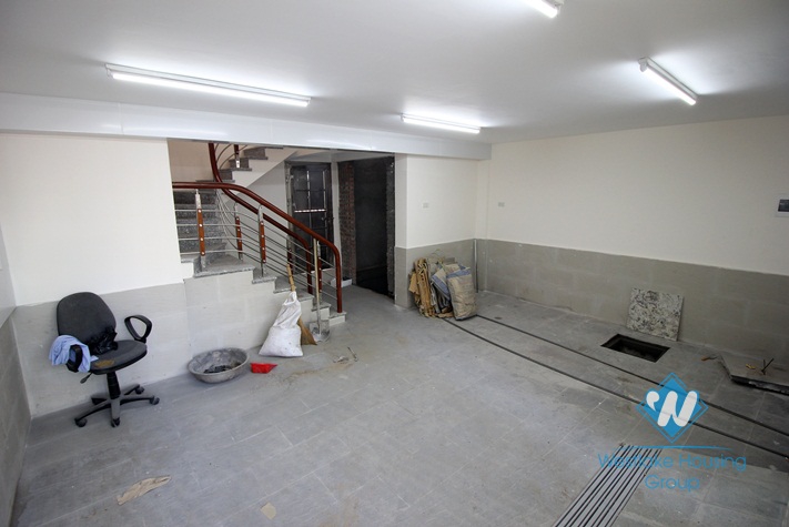 Beautiful office for rent in Tay Ho area